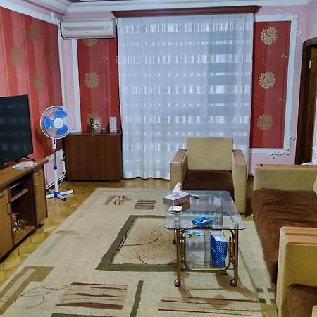 Aleks' Apartment エレバン エクステリア 写真